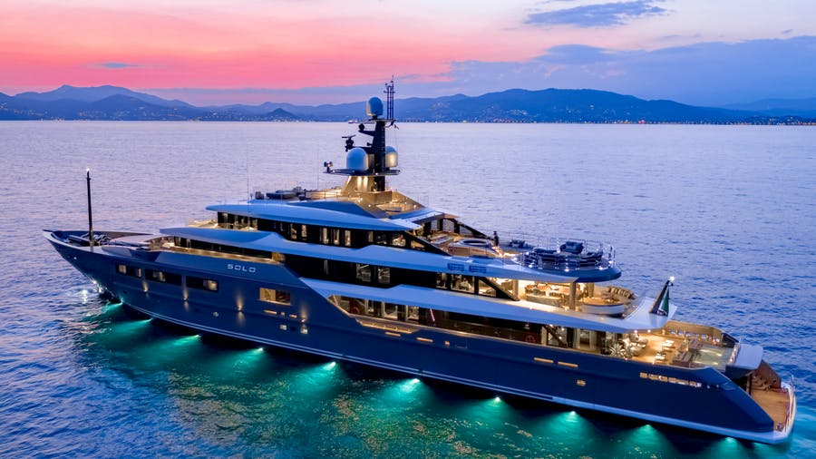Way to enjoy the chartering of luxury chart